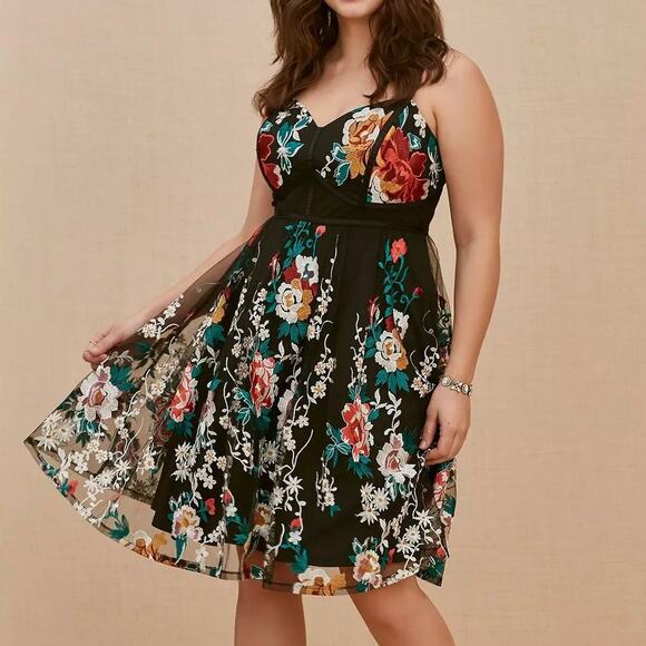 Torrid Size 20 Black Mesh Floral Embroidered Party Cocktail Formal Tank Dress - Picture 2 of 3